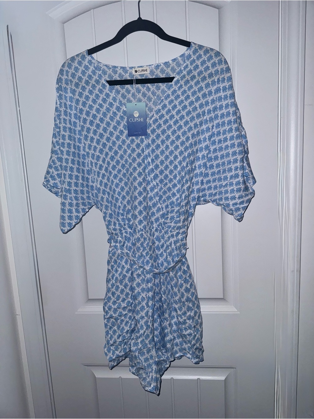 CUPSHE Perspective Ornate Blue Geo Wrap Romper Size S NWT